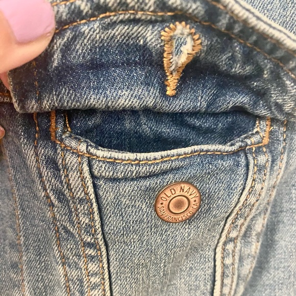 Old Navy Distressed Denim Jacket - Picture 4 of 7